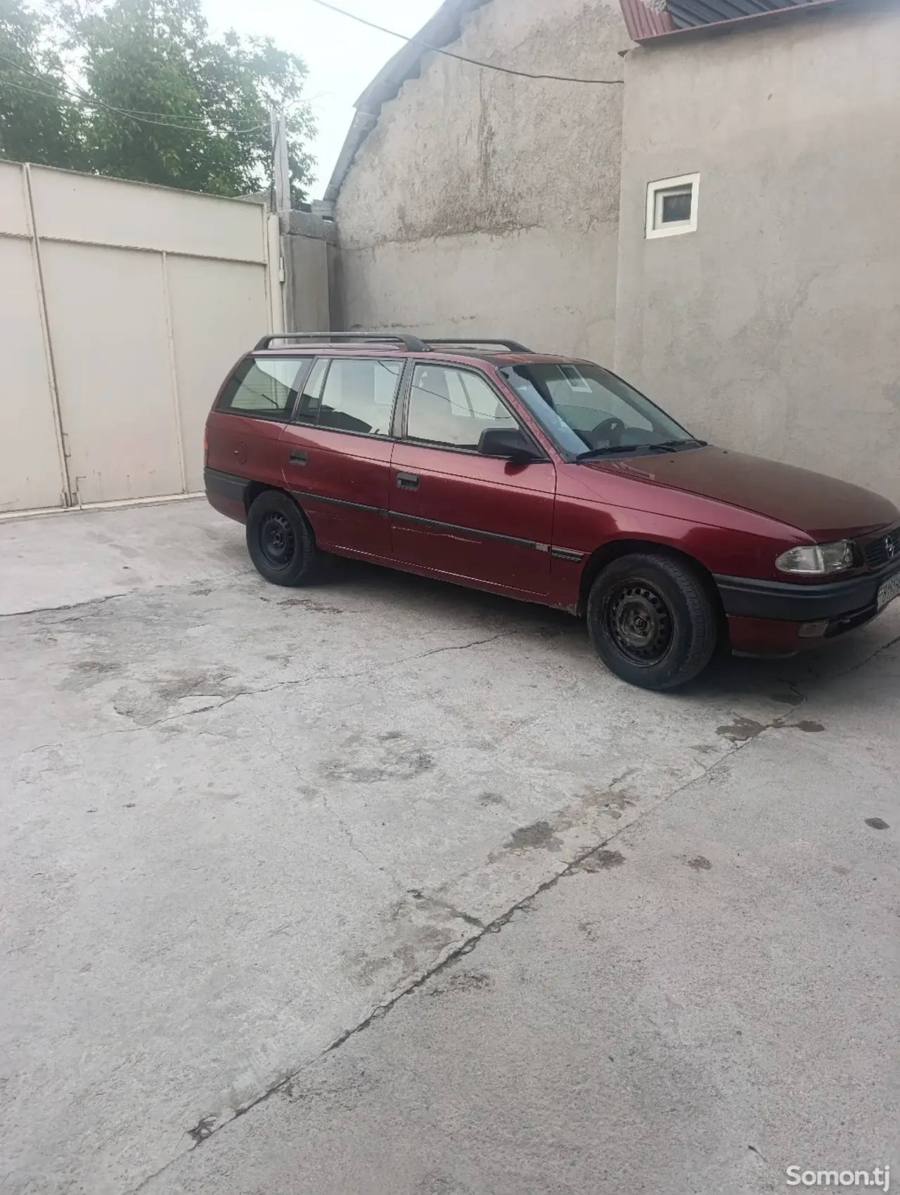 Opel Astra F 1995 · 1.6 MT