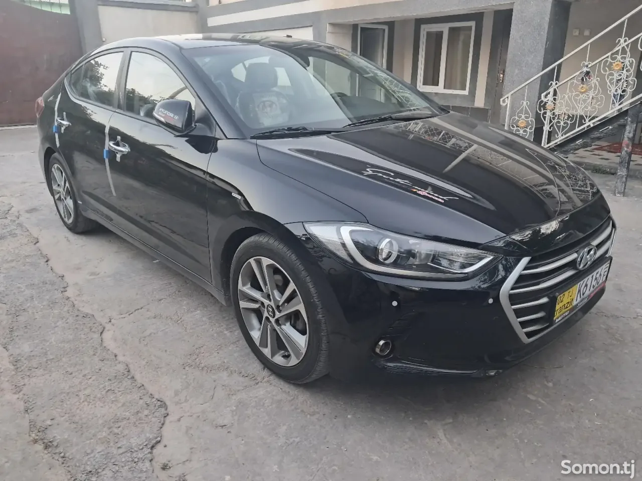 Hyundai Avante 2015 · 1.6 AT