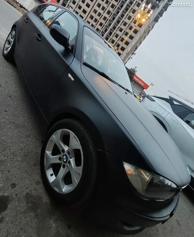 BMW 1 series 2010 · 1.6 AT