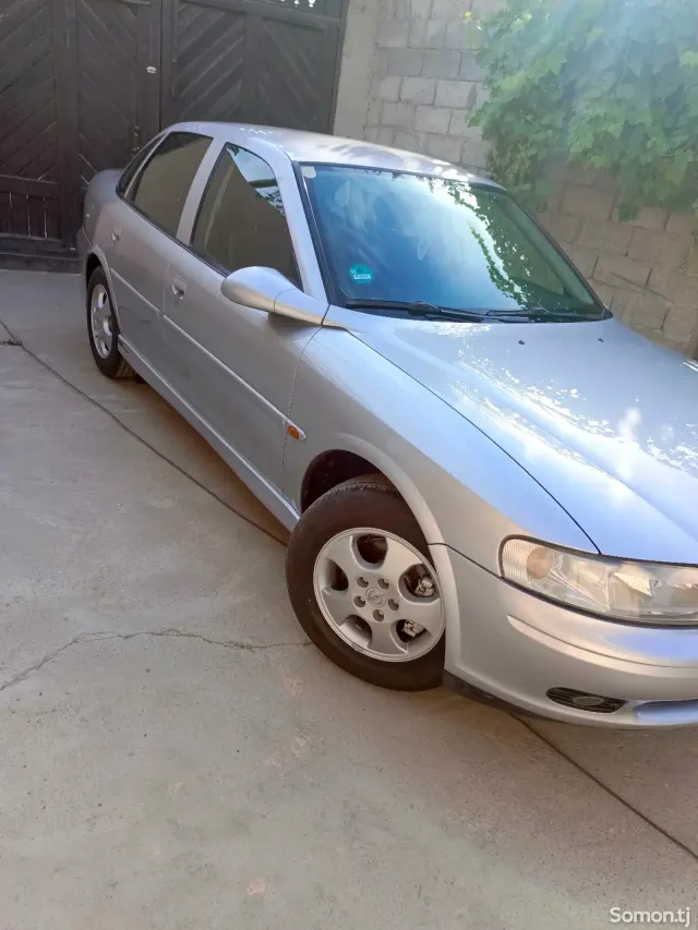 Opel Vectra B 1999 · 1.6 MT