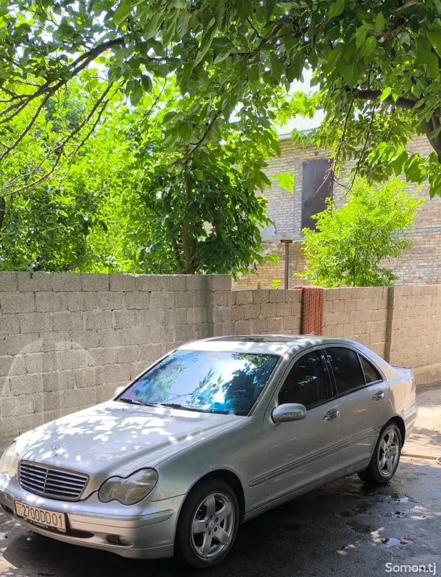 Mercedes-Benz C class 2003 · 2.0 MT