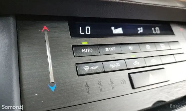 Lexus IS series 2019 · 2.0 AT