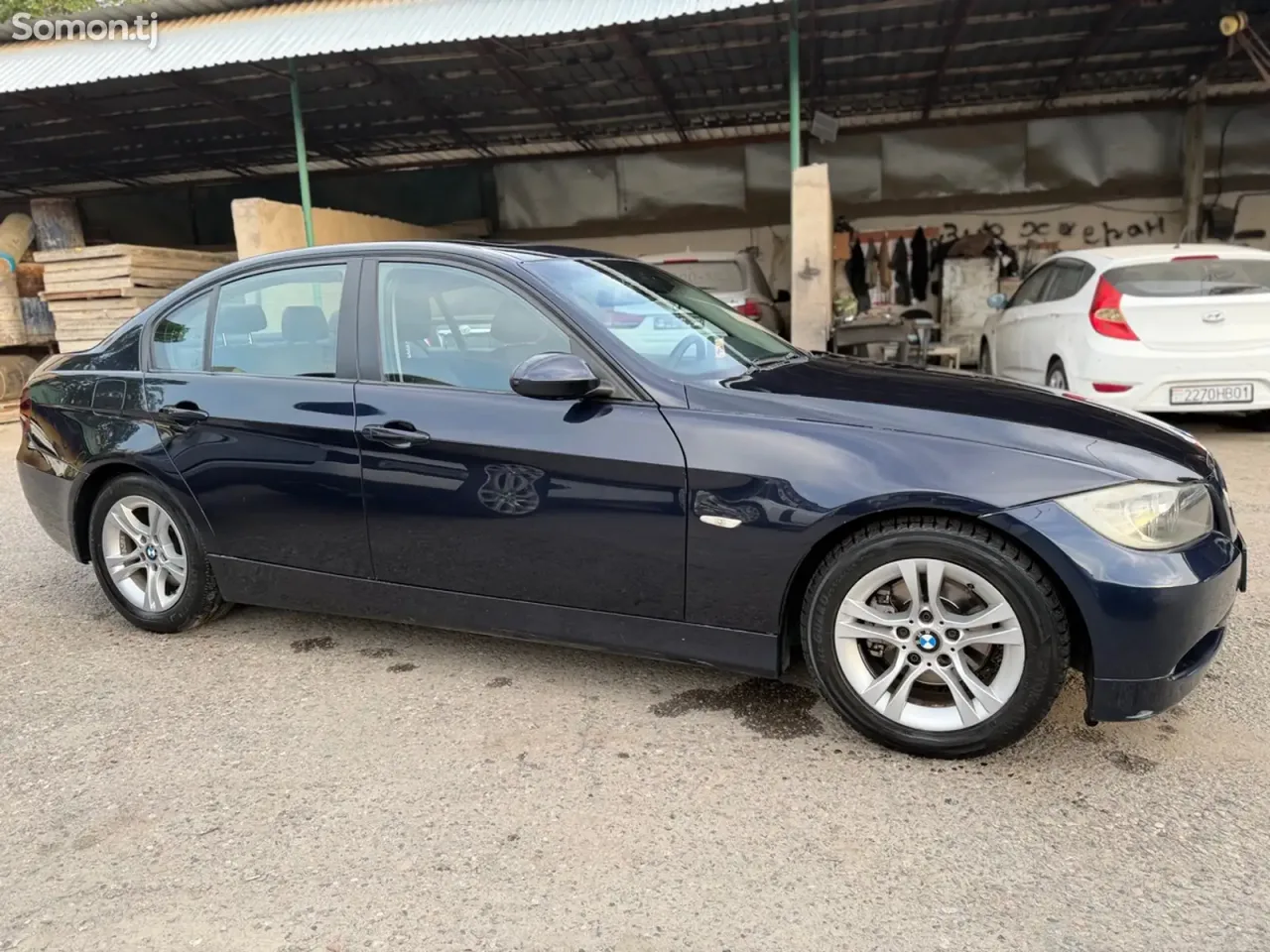BMW 3 series 2008 · 2.0 AT