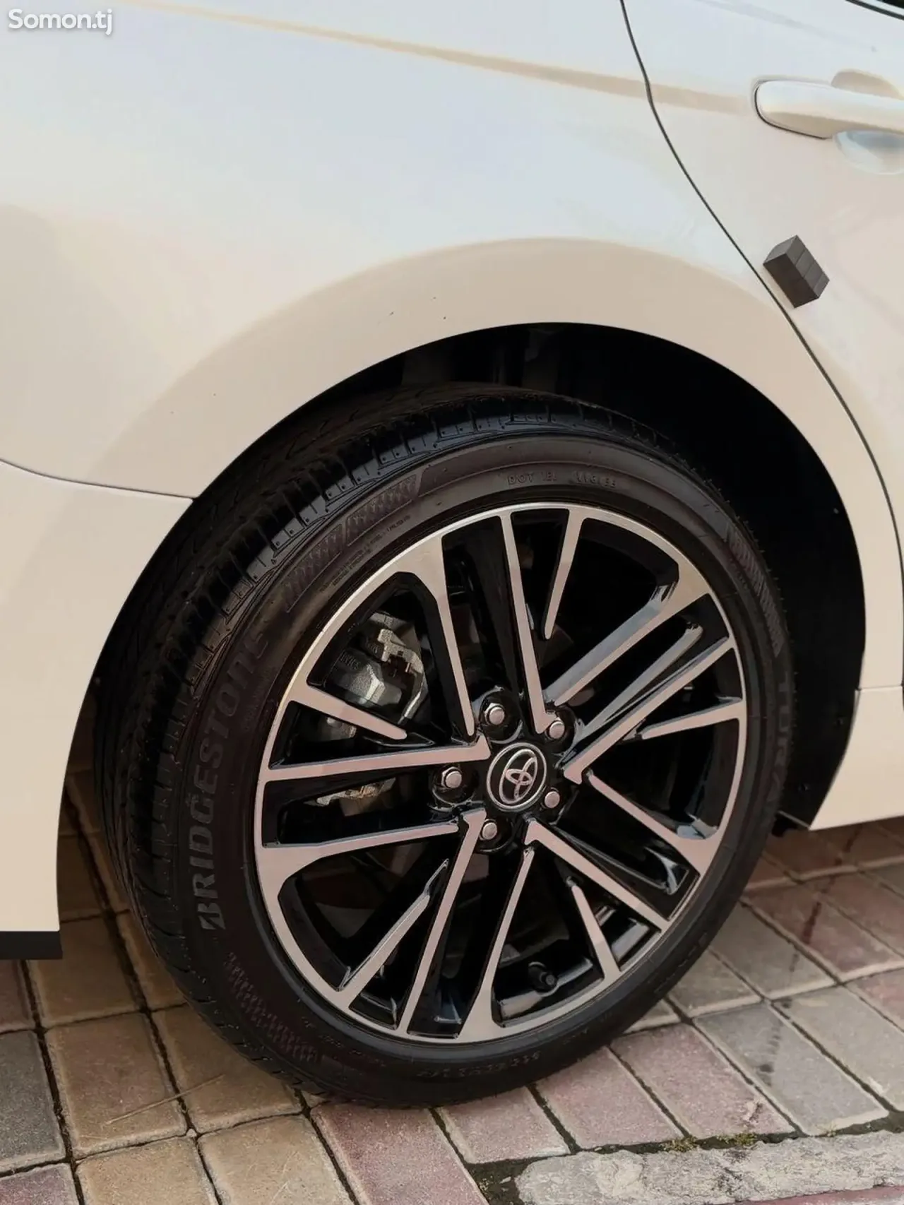 Toyota Camry 2026 · 2.5 AT