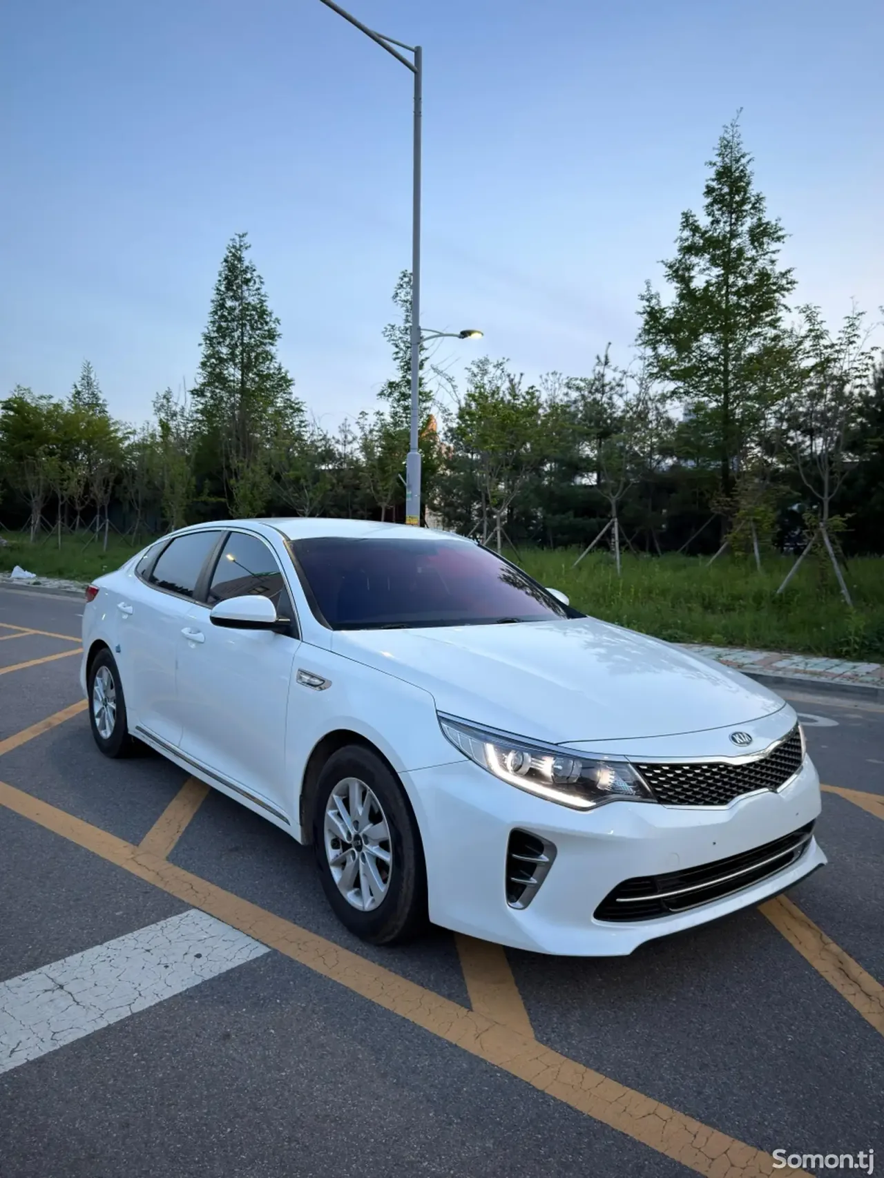 Kia K5 2016 · 2.0 AT