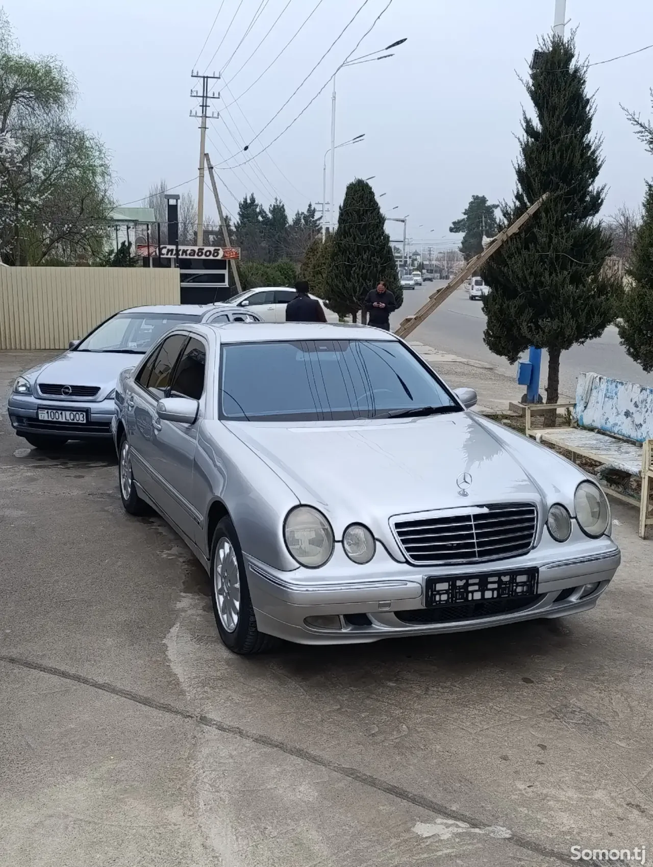 Mercedes-Benz E class 2001 · 2.8 AT