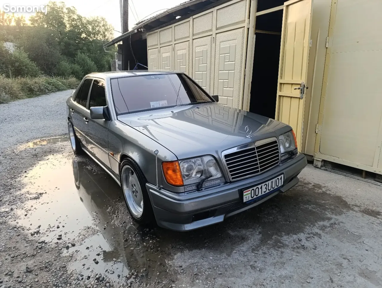 Mercedes-Benz W124 1992 · 5.5 AT