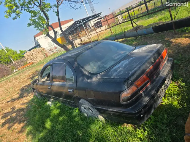 Nissan Maxima 1997 · 2.0 AT