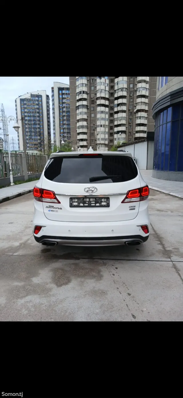 Hyundai Santa Fe 2017 · 2.2 AT