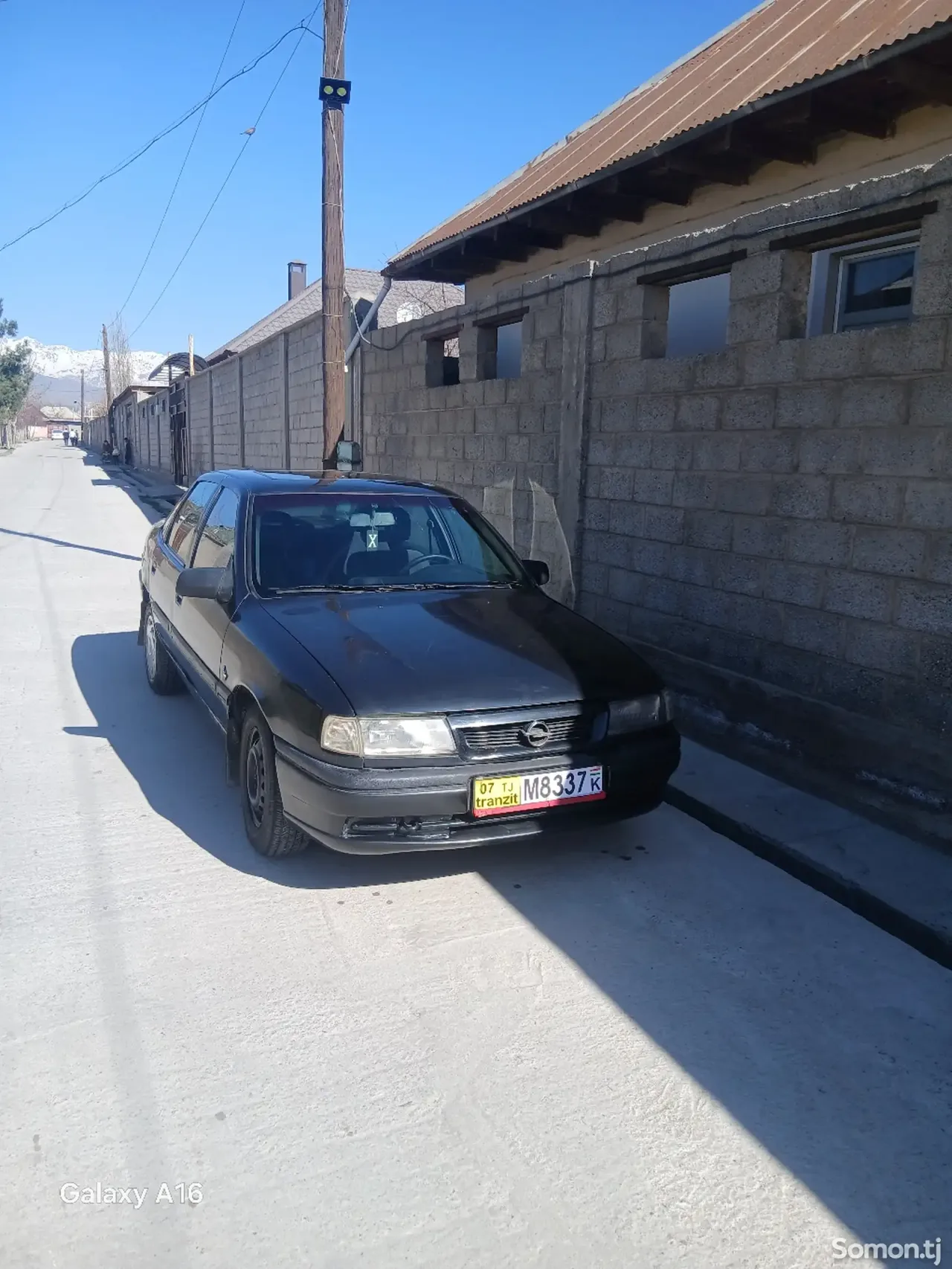 Opel Vectra A 1995 · 1.6 MT