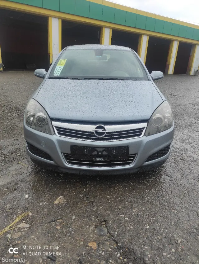 Opel Astra H 2007 · 1.7 MT