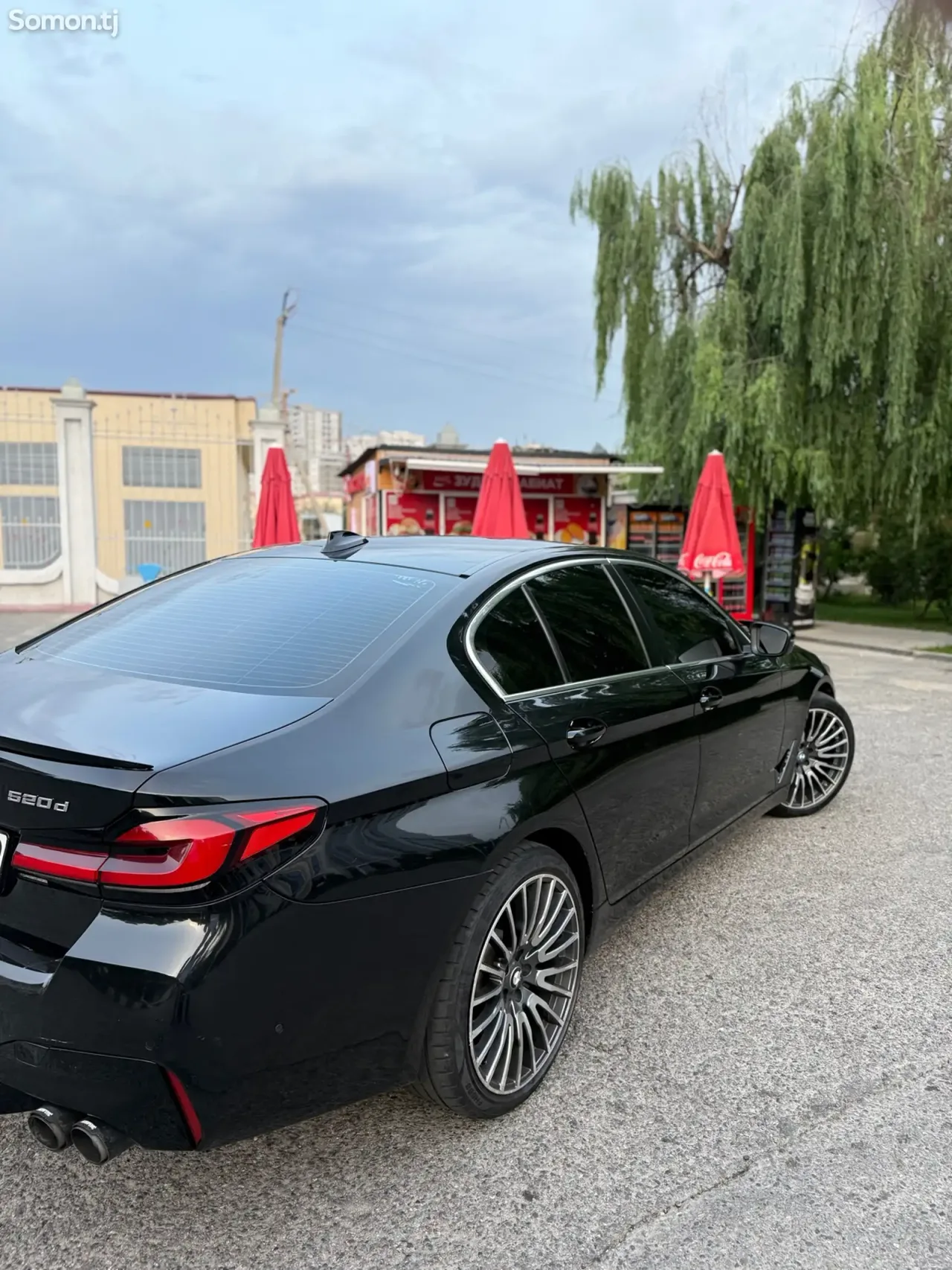 BMW 5 series 2019 · 2.0 AT