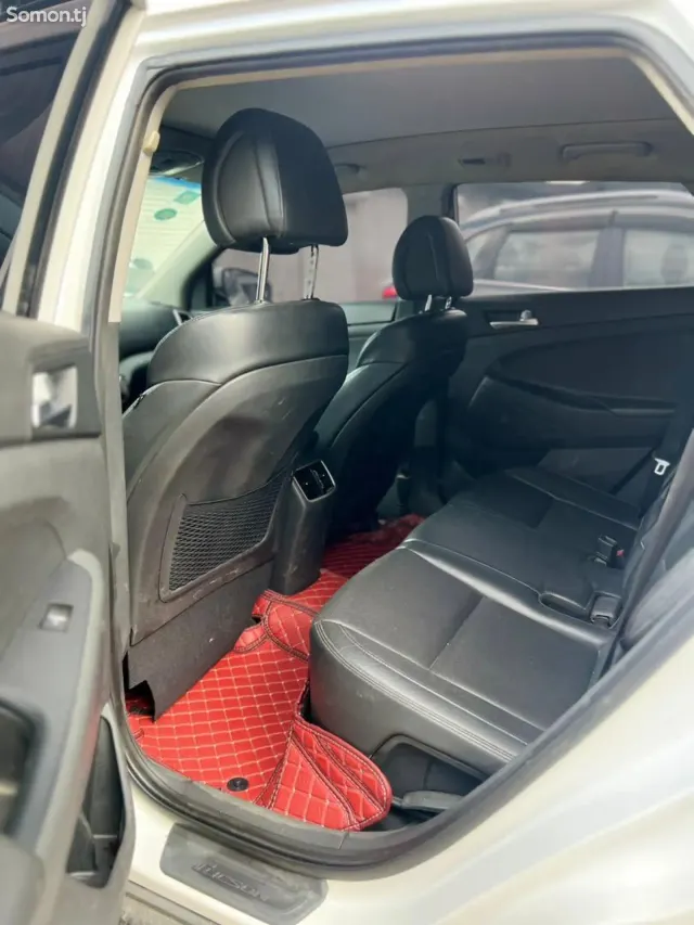 Hyundai Tucson 2015 · 2.0 AT