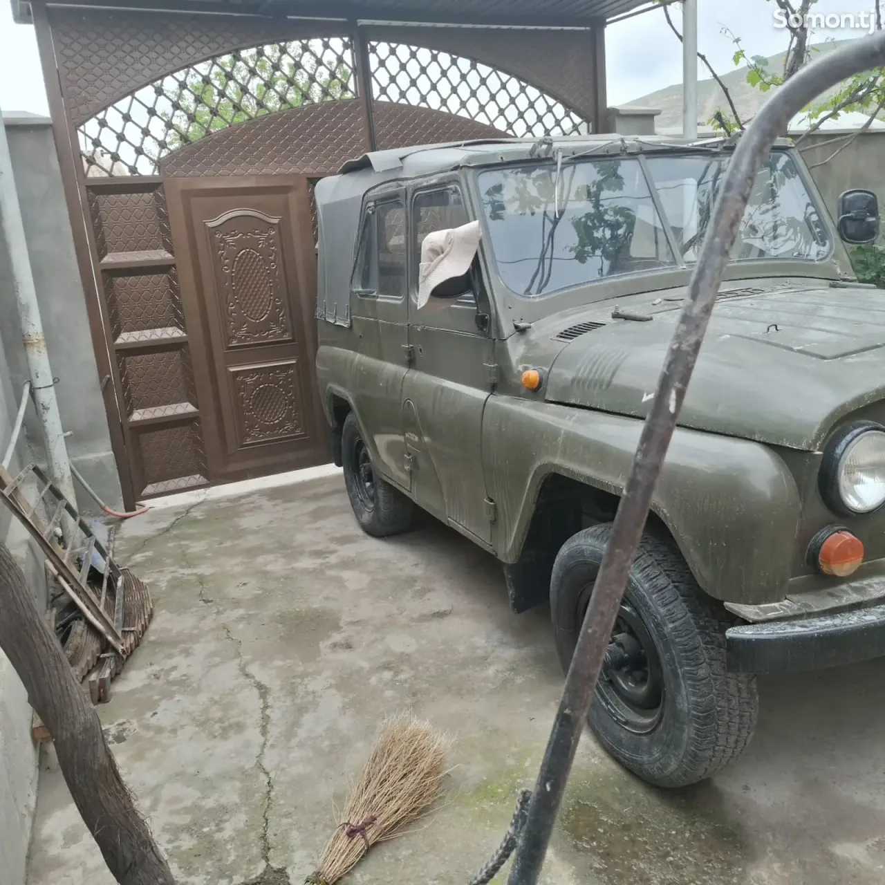 УАЗ 469 1982 · 1.9 MT