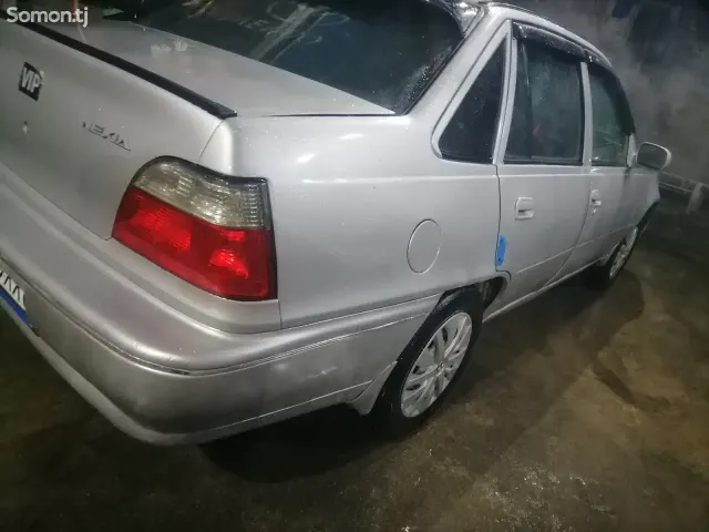 Daewoo Nexia 1996 · 1.6 MT