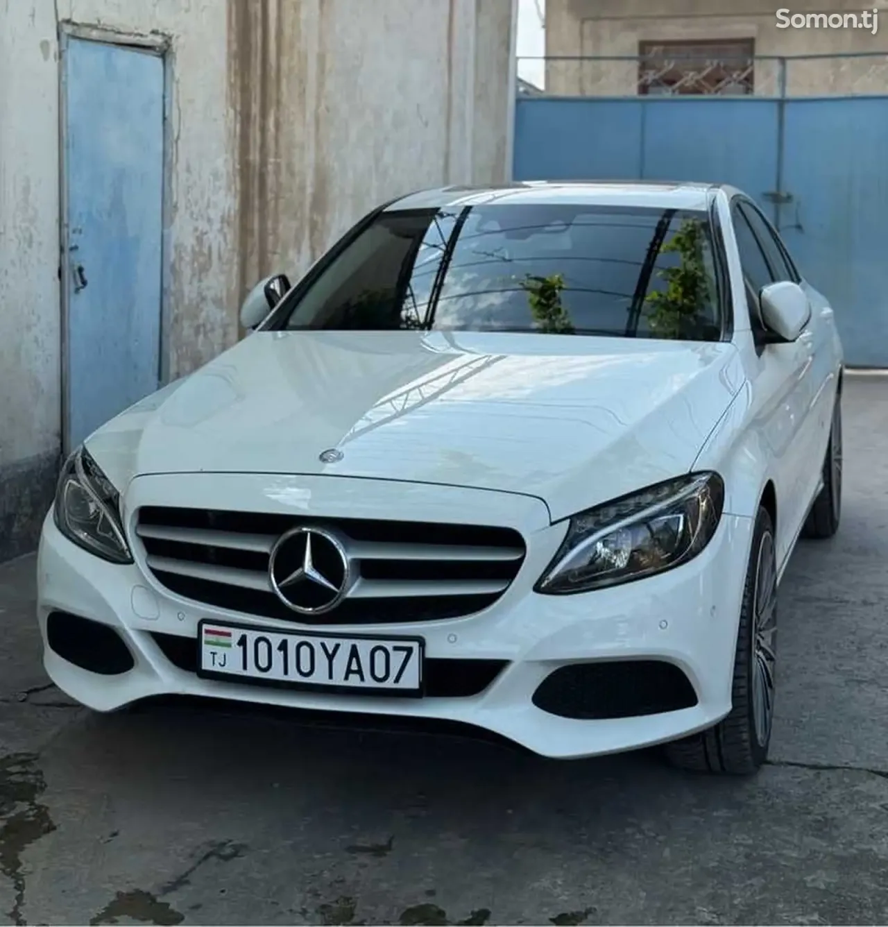 Mercedes-Benz C class 2016 · 2.0 AT