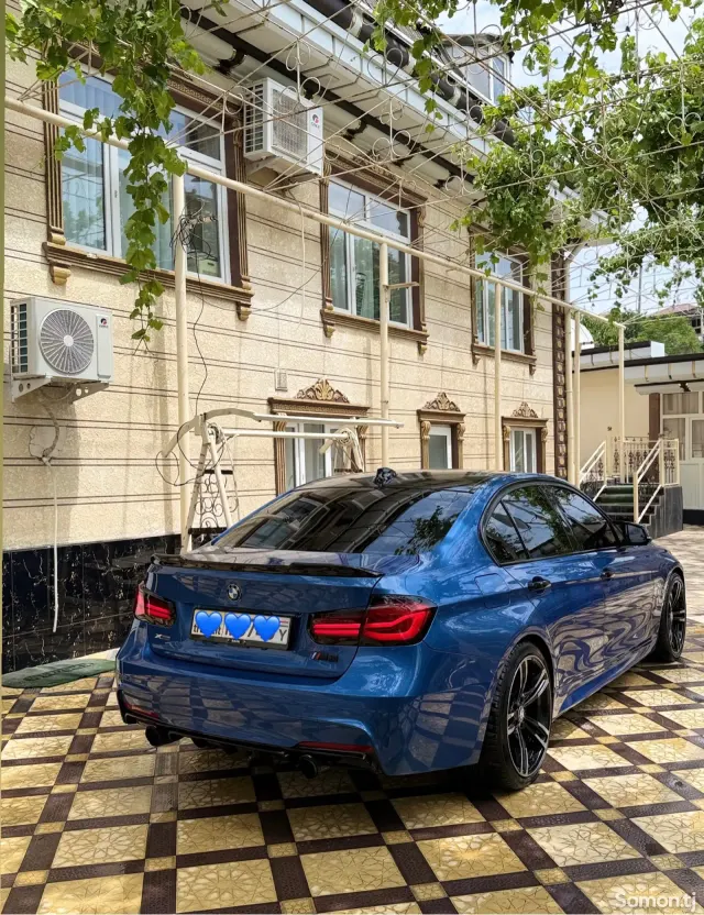 BMW 3 series 2013 · 2.0 AT