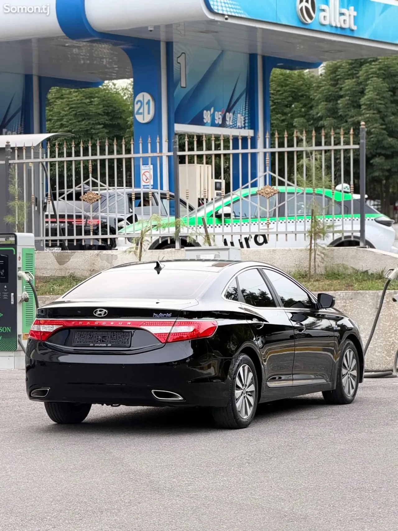 Hyundai Grandeur 2014 · 2.5 AT