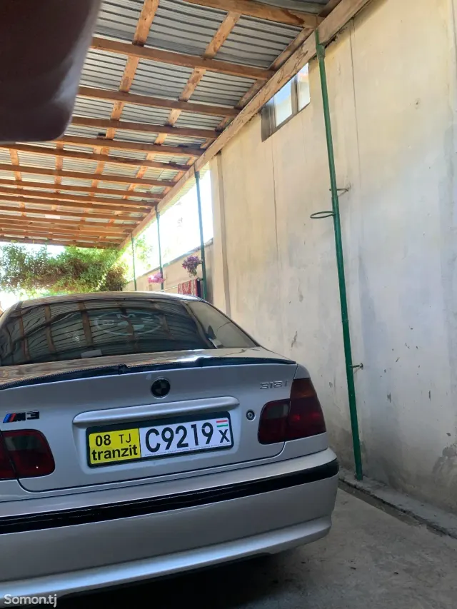 BMW 3 series 2002 · 1.8 MT