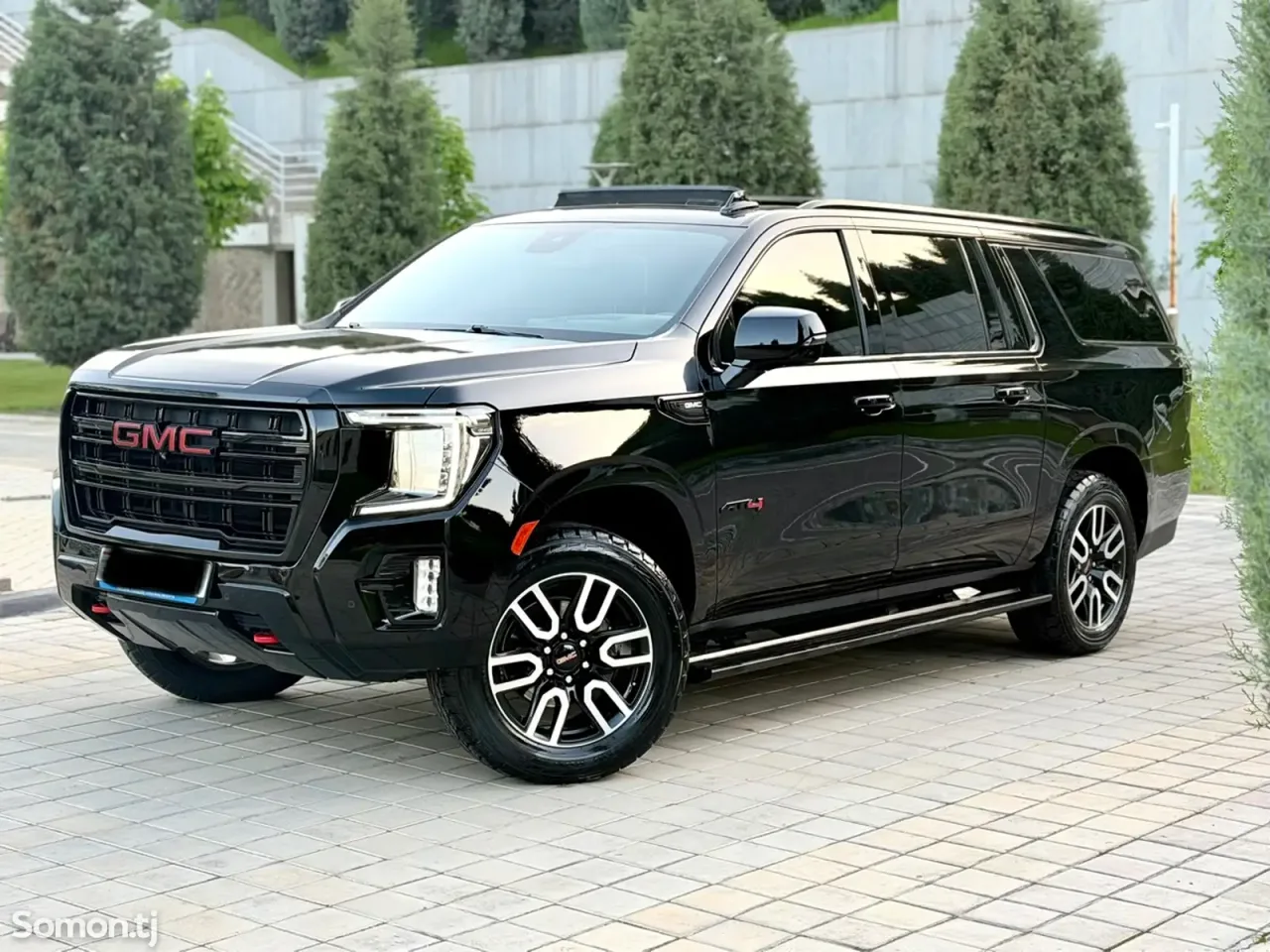 GMC Yukon 2023 · 6.2 AT