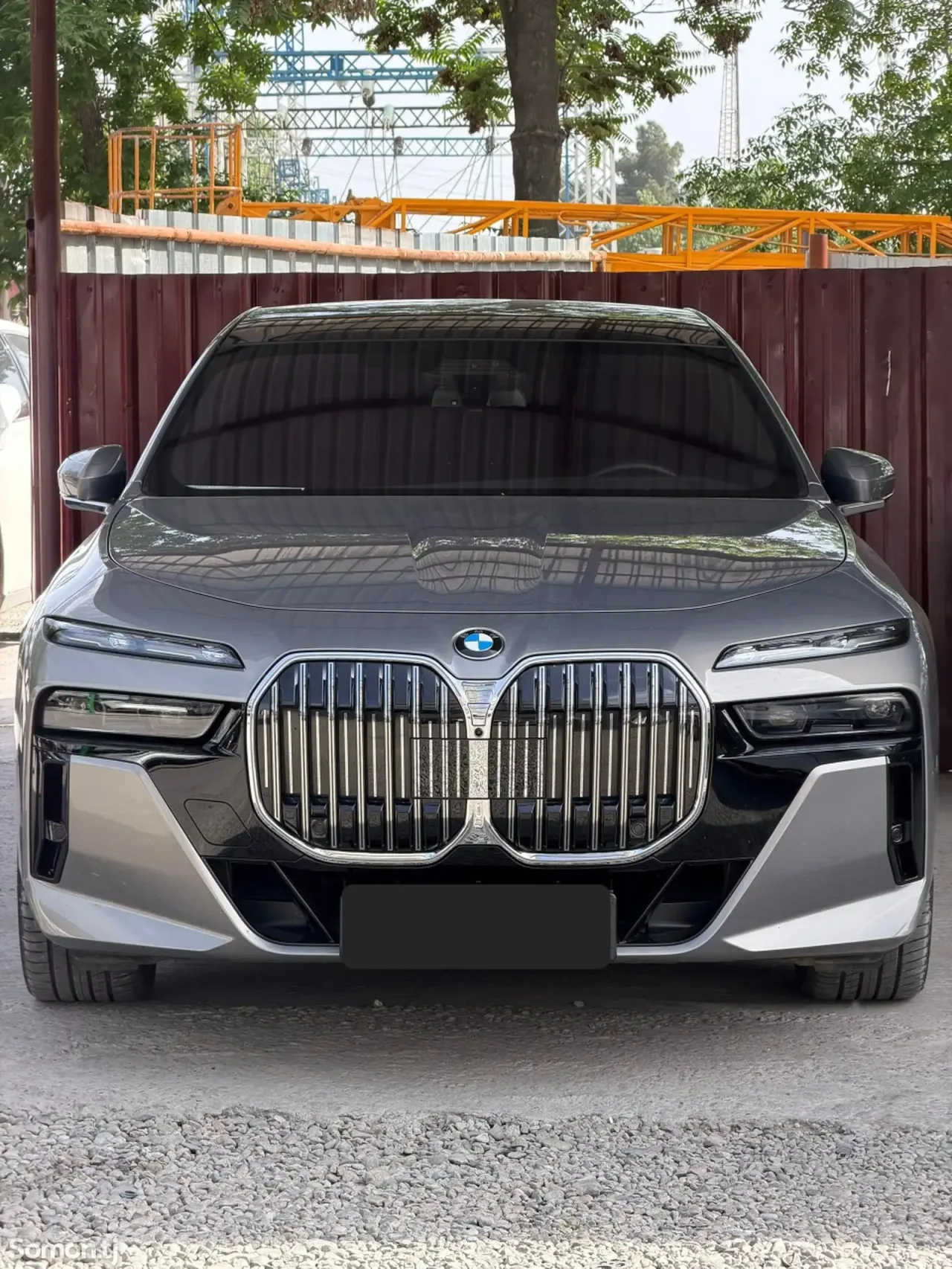 BMW 7 series 2023 · 4.4 AT