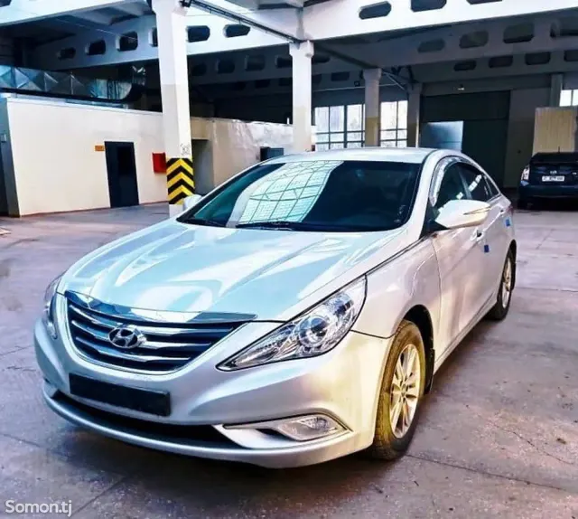 Hyundai Sonata 2014 · 2.0 AT