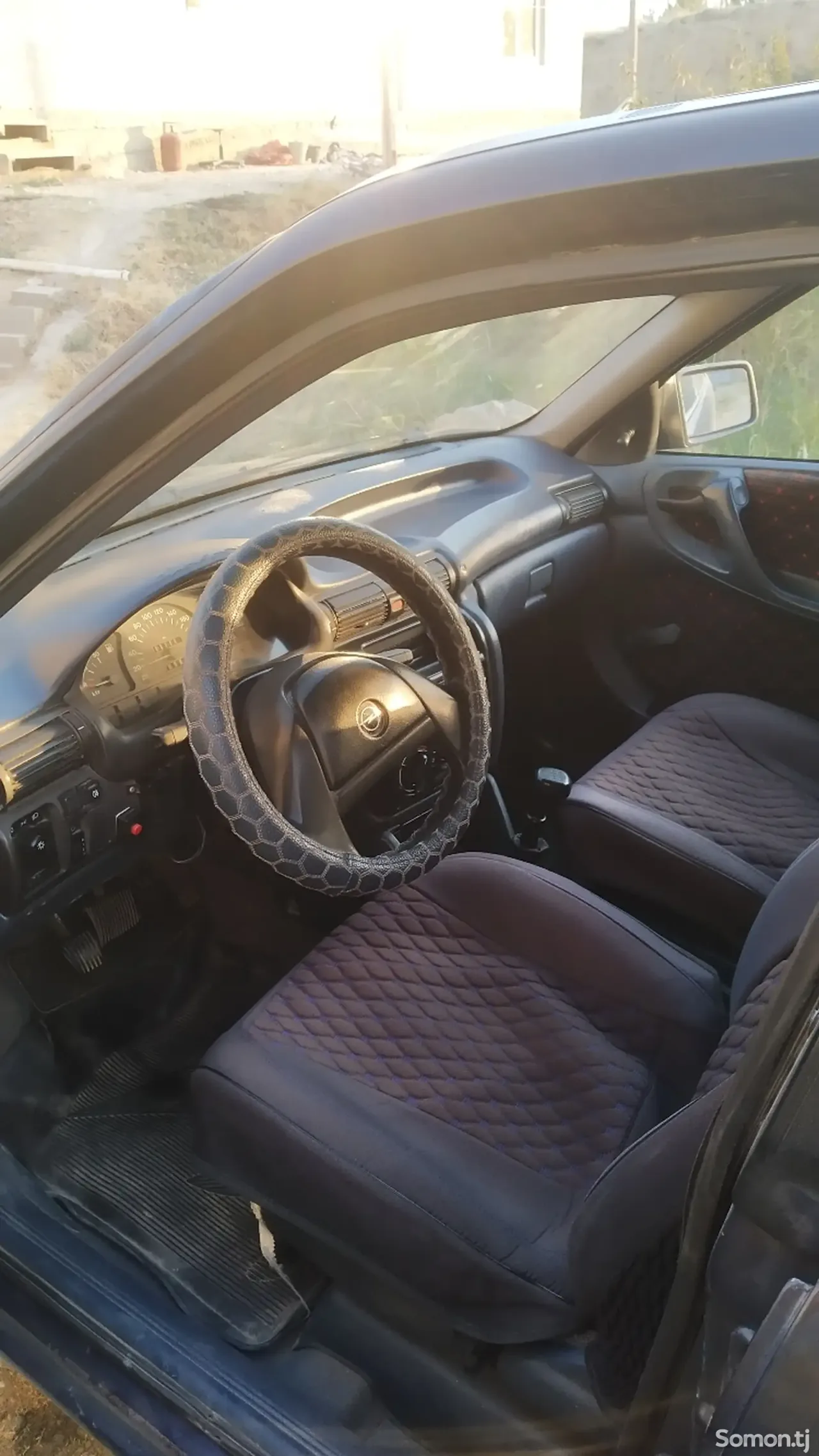 Opel Astra F 1992 · 1.8 MT