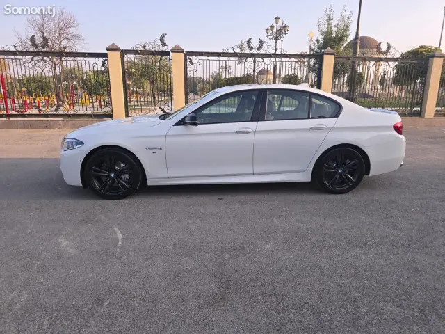 BMW 5 series 2015 · 3.0 AT