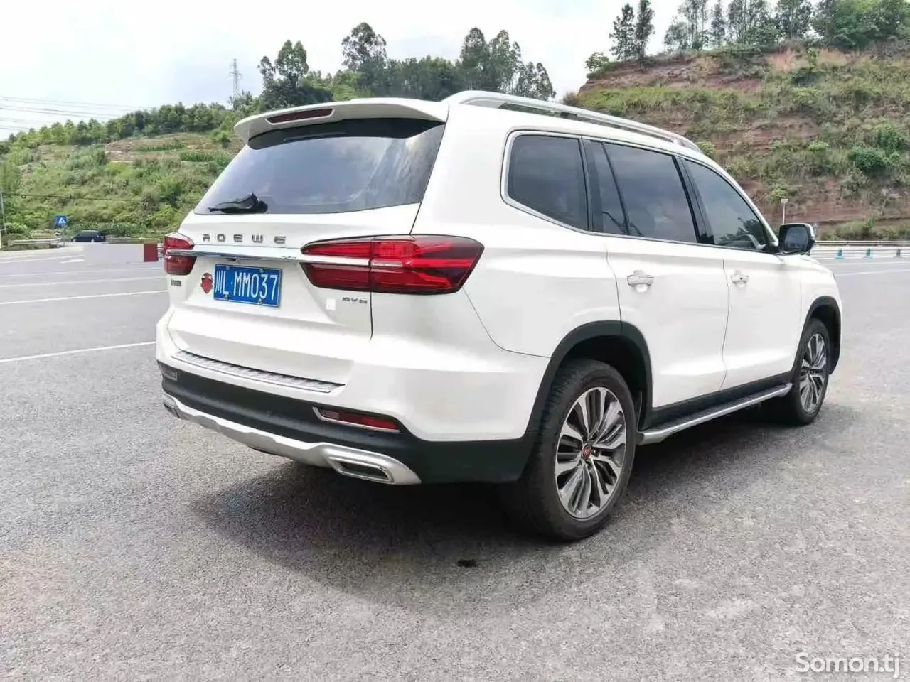 Roewe RX8 2018 · 2.0 AT