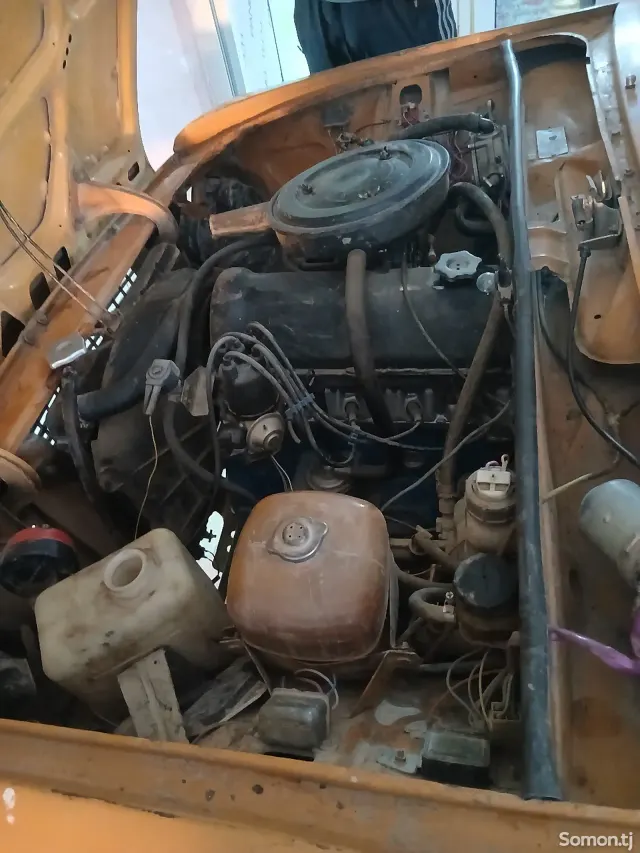 Lada (ВАЗ) 2106 1984 · 0.8 MT