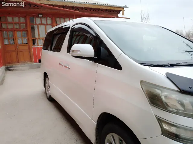Toyota Vellfire 2014 · 2.4 AT