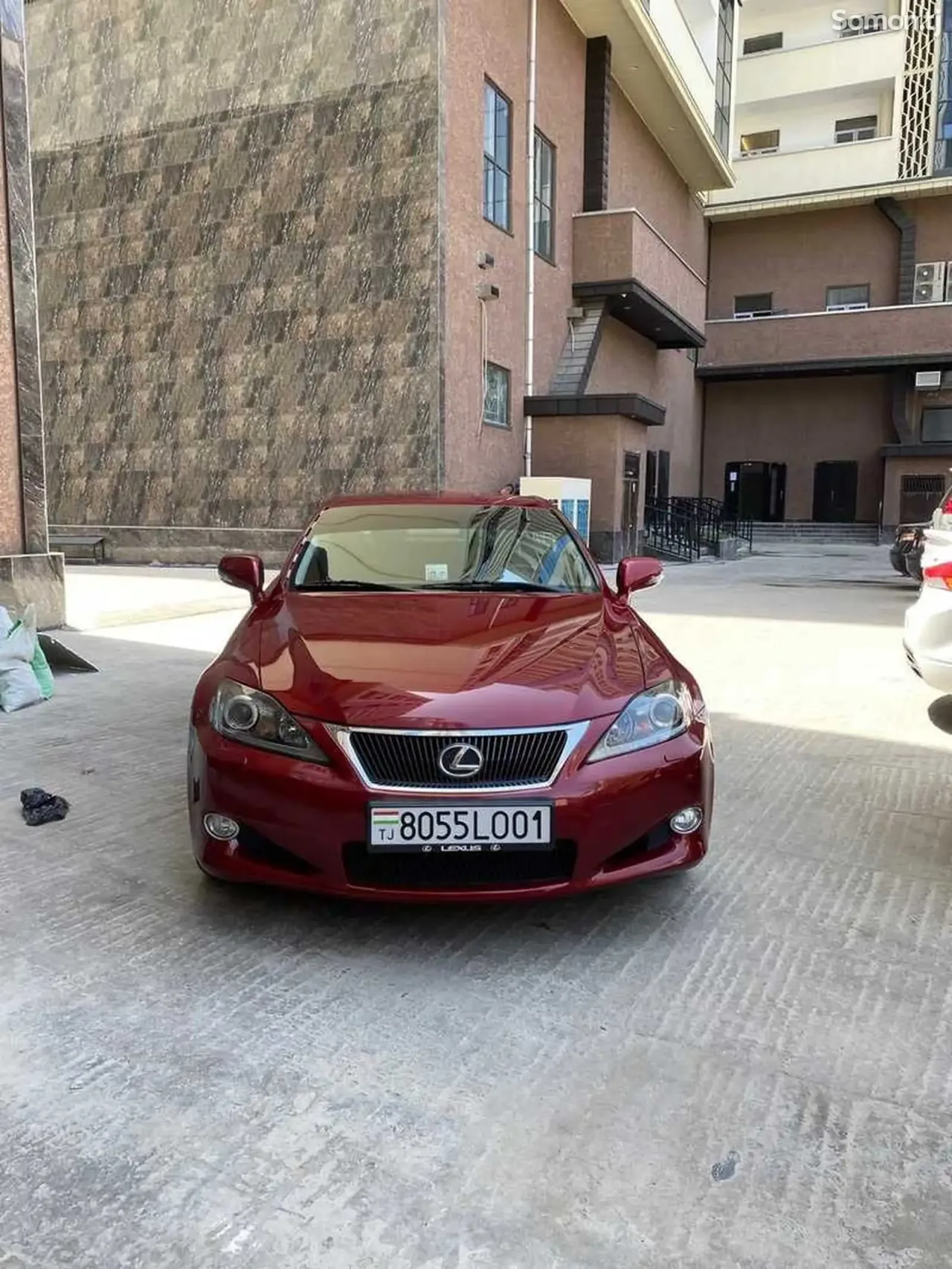 Lexus IS series 2011 · 2.5 AT