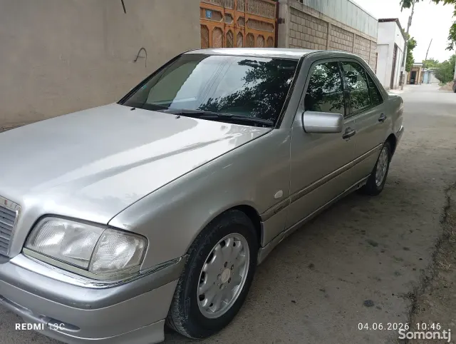 Mercedes-Benz C class 2000 · 1.8 AT