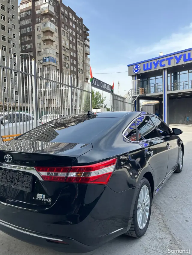 Toyota Avalon 2015 · 2.5 AT