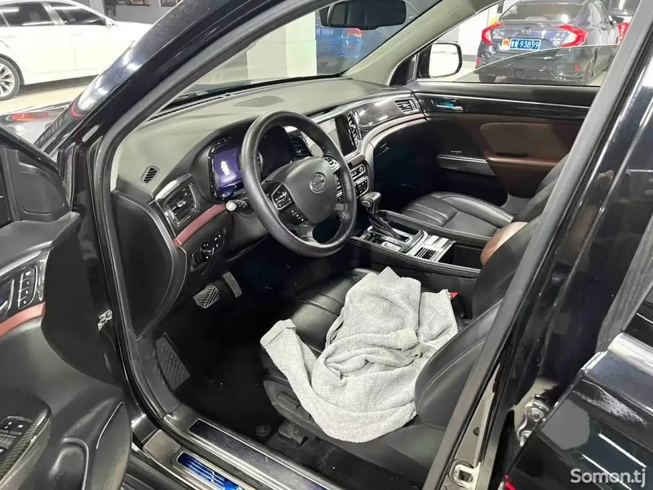 GAC Trumpchi GS8 2017 · 2.0 AT