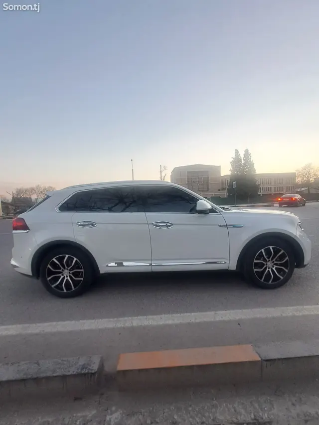 Zotye Domy X7 2017 · 2.0 AT