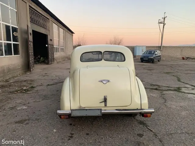 Другие марки Другая модель 1950 · 2.6 MT