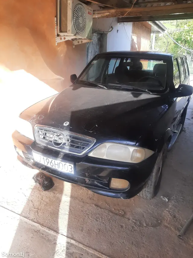 Ssang Yong Musso 1999 · 2.3 MT