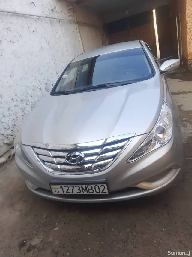 Hyundai Sonata 2010 · 2.0 AT