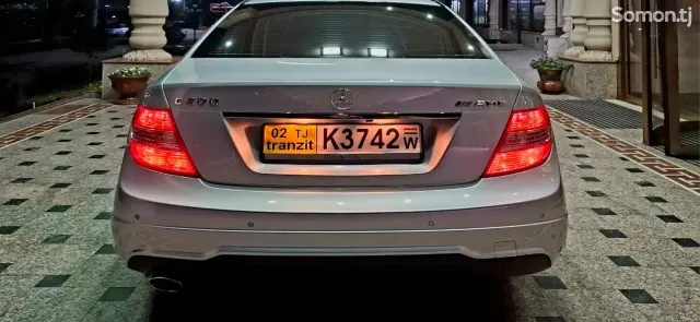 Mercedes-Benz C class 2010 · 2.0 AT