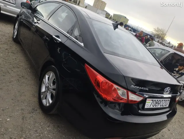 Hyundai Sonata 2010 · 2.0 AT