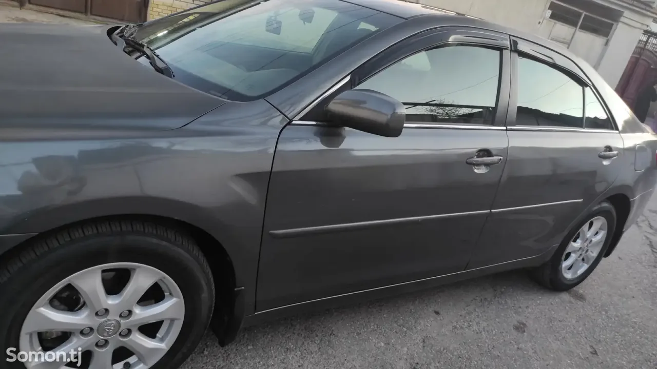 Toyota Camry 2011 · 3.5 AT
