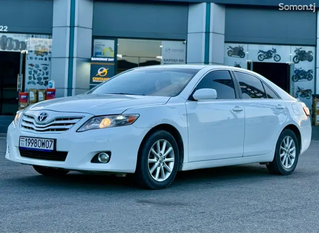 Toyota Camry 2011 · 2.5 AT