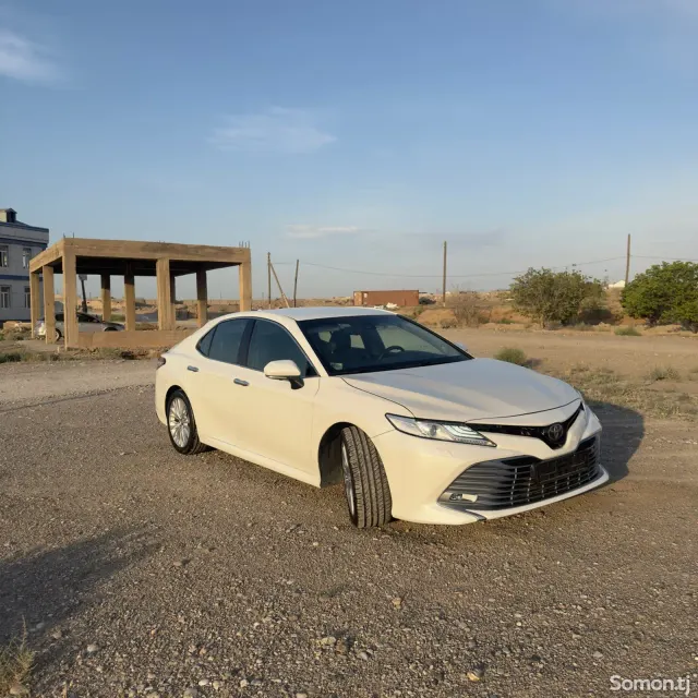Toyota Camry 2019 · 3.5 AT