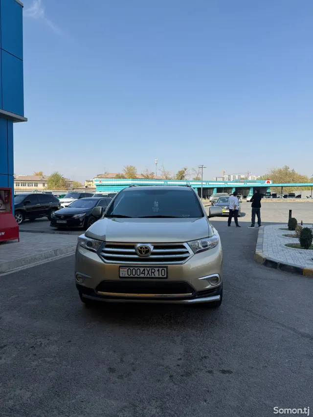 Toyota Highlander 2012 · 3.5 AT