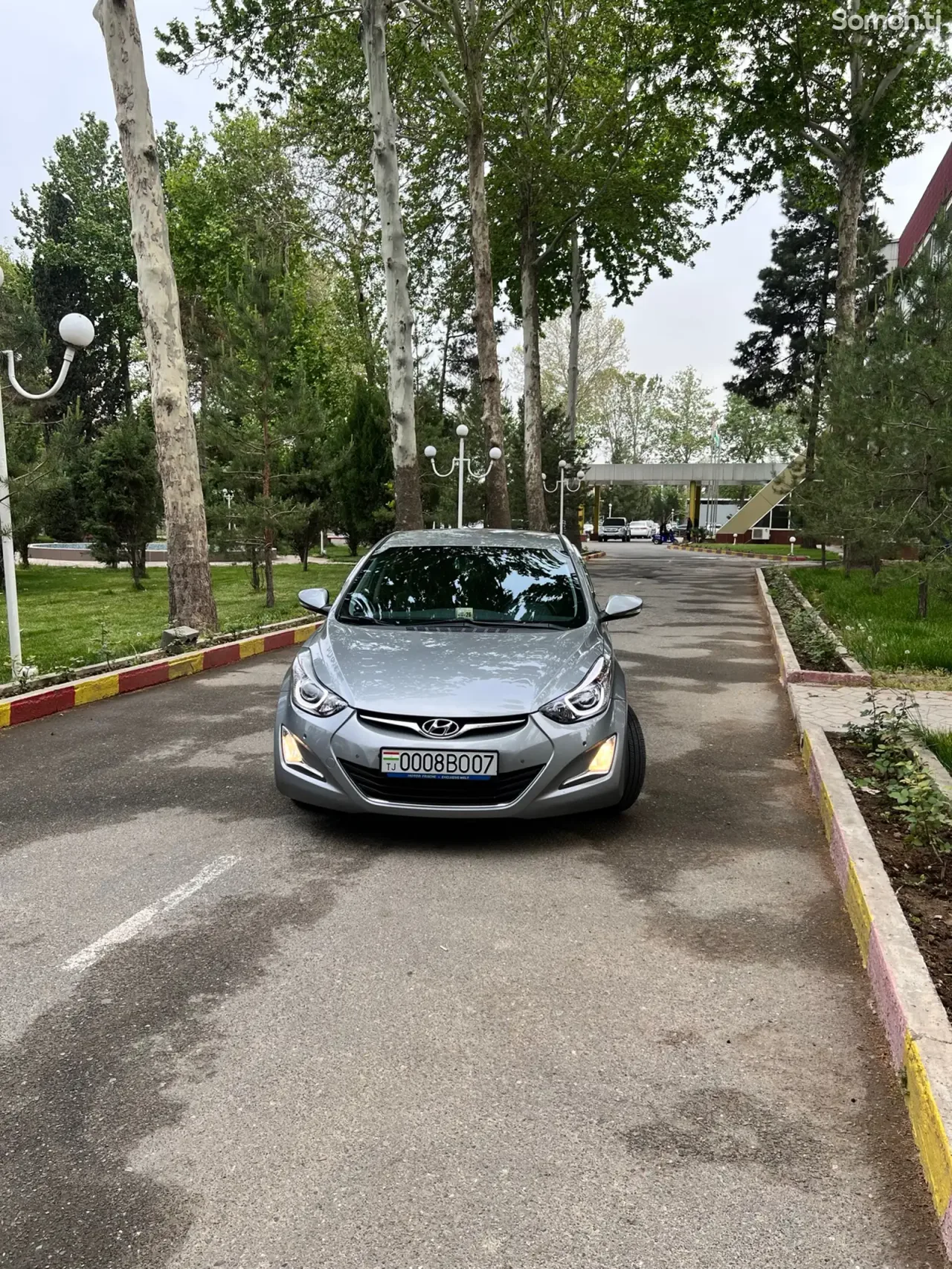 Hyundai Avante 2015 · 1.6 AT
