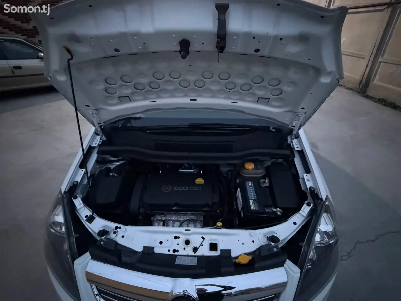 Opel Zafira 2014 · 1.8 MT