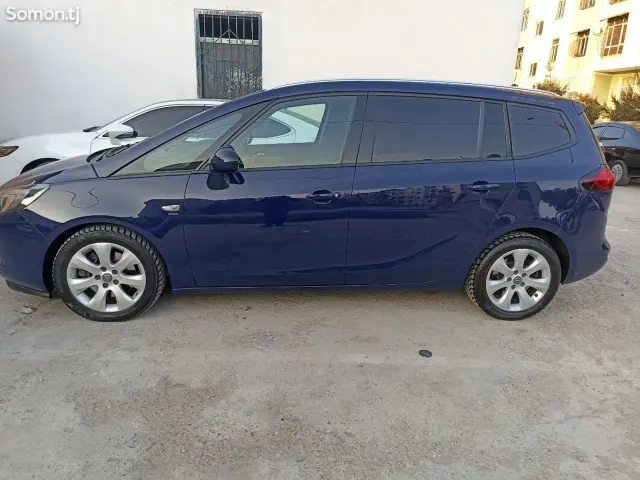 Opel Zafira 2016 · 2.0 AT