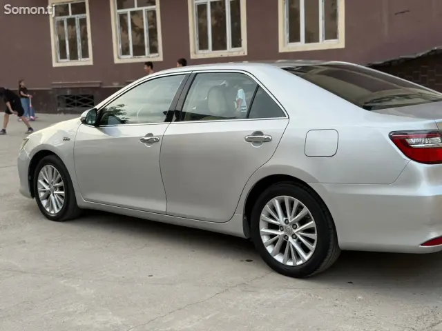 Toyota Camry 2016 · 2.5 AT