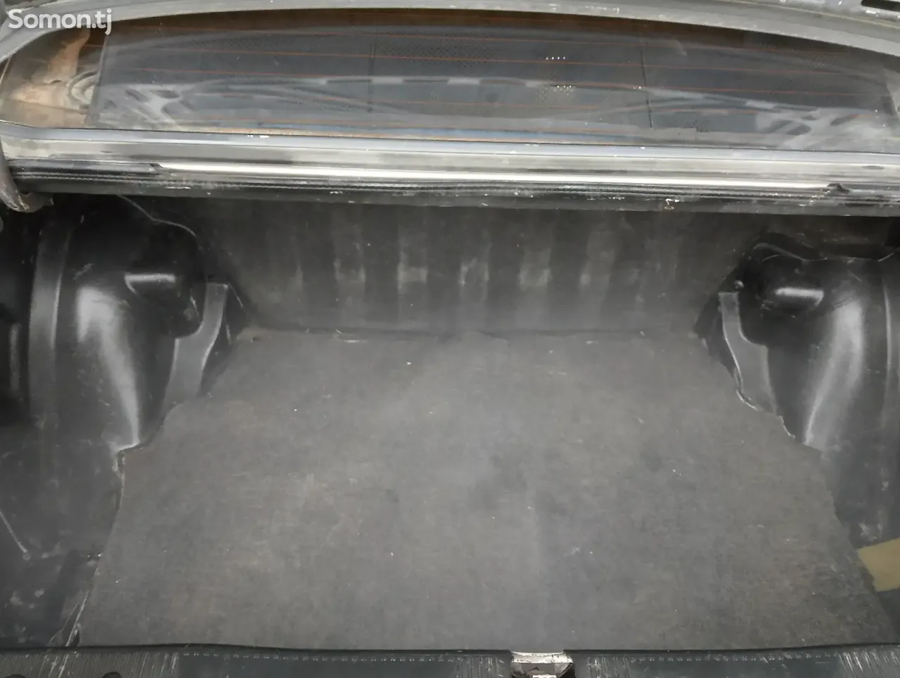 Mercedes-Benz W201 1989 · 1.8 MT
